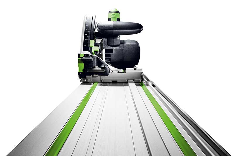 Close-Up Säge mit Führungsschiene