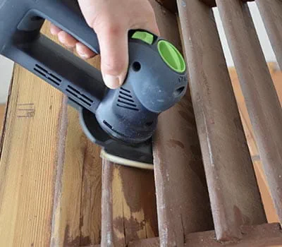 Lamellen schleifen bis die Oberfläche die gewünschte Qualität aufweisst.