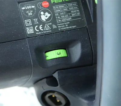  Drehzahlstufe einstellen