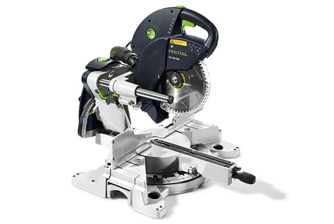 Sockelleisten sägen