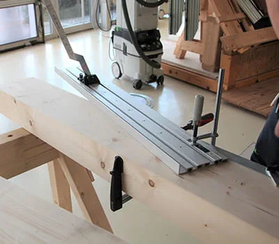 Fixierung der Führungsschiene