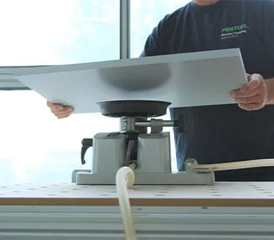 Mit Vakuumspanneinheit fixieren