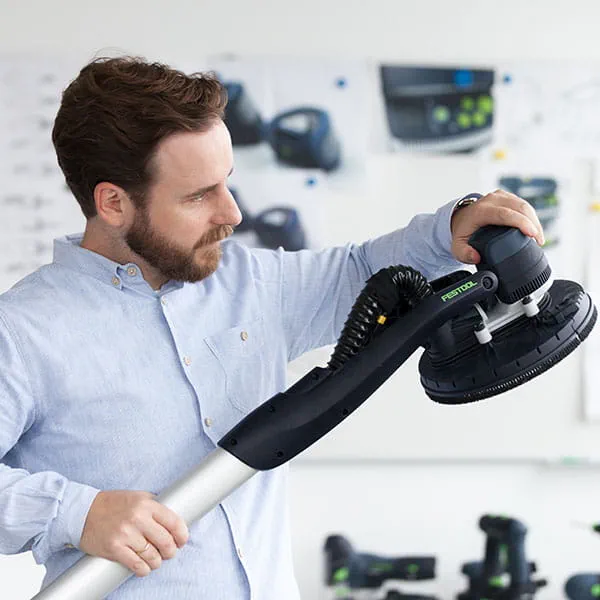 Produktdesigner Timo Kuhls von Festool mit der Planex Easy