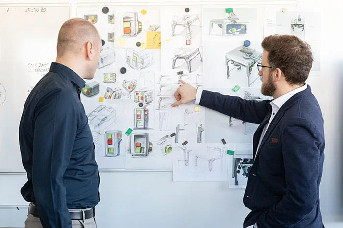 Die Festool Entwickler Matthias Kübeler und Andreas Sdrzallek