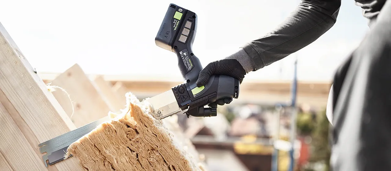 Zuschnitt von Dämmstoffen mit der ISC 240