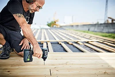 Wer ausschließlich etwas zum Schrauben sucht - mit Leistung und Ausdauer, ohne kraftraubendes Rückdrehmoment - für den ist der Schlagschrauber TID 18 zu empfehlen.