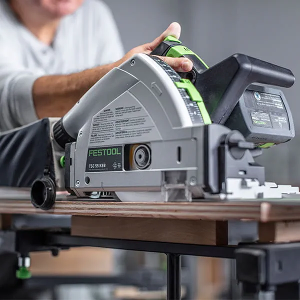 Die Festool Tauchsäge TSC 55 K mit neuem Sägeblatt Wood Fine Cut