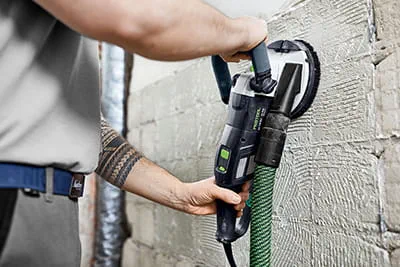 Für jede Anwendung die richtige Drehzahl. Der kraftvolle EC-TEC Motor hält dabei die Drehzahl auch in den unteren Bereichen äußerst konstant.