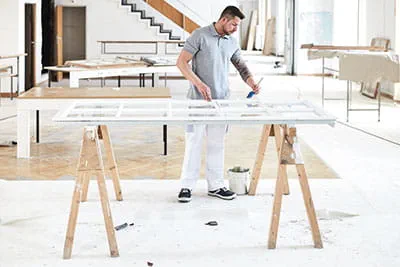 Die Restaurierung der Fensterrahmen mithilfe von Festool Geräten