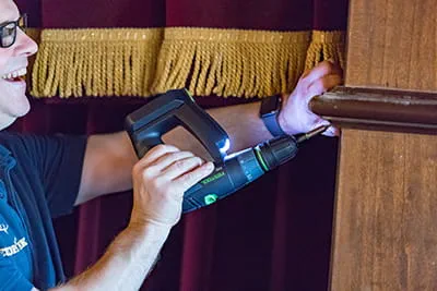 Der Akkubohrschrauber von Festool im Einsatz