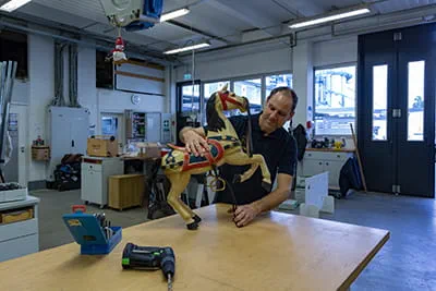 Resturierungsarbeiten an den Figuren