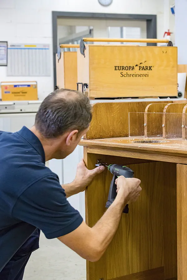 Der Akkubohrer von Festool im Einsatz