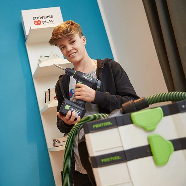 Regalbau mit dem Akku-Bohrschrauber von Festool