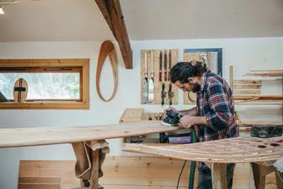 Abschleifen mit dem Exzenterschleifer