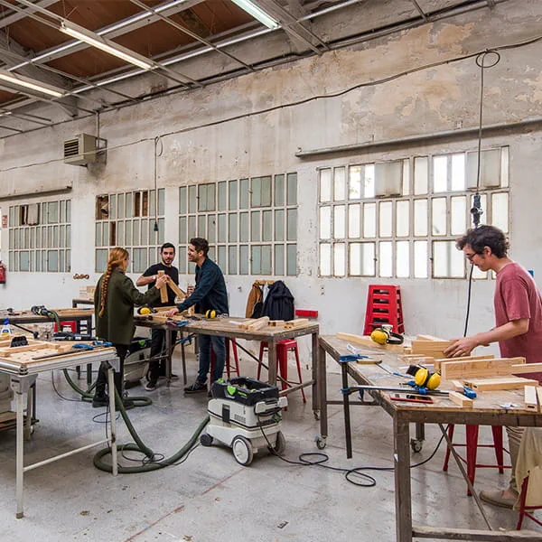 Eine von der Gemeinschaft betriebene offene Werkstatt